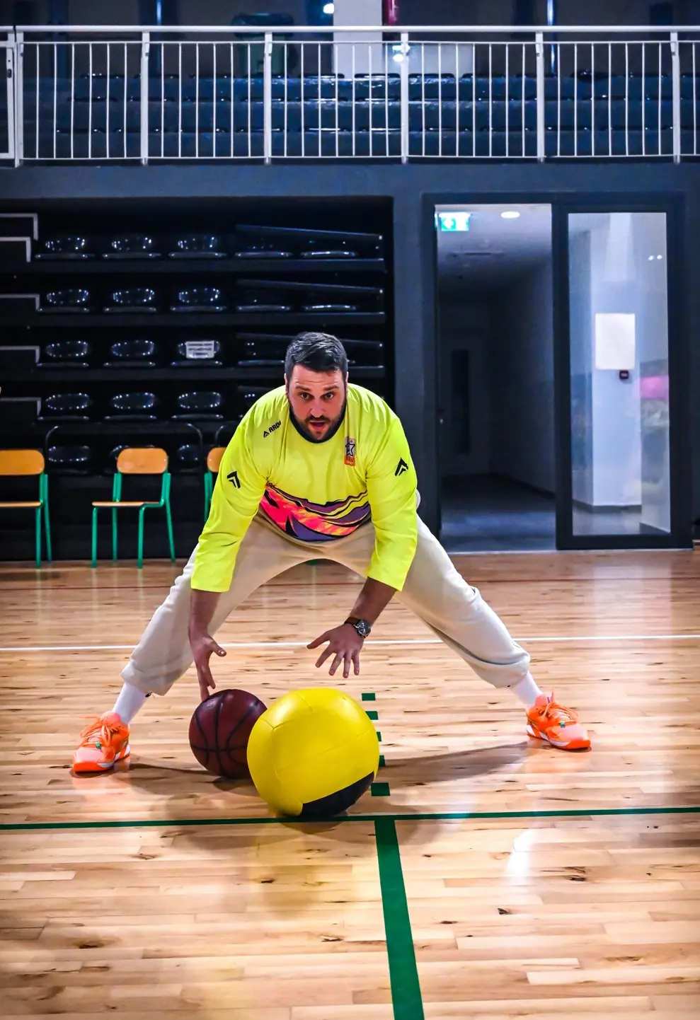 Coach Dino Ramusović leading a session